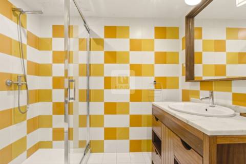 Moradia T5 de Charme com Jardim de 122 m2 no Bonfim