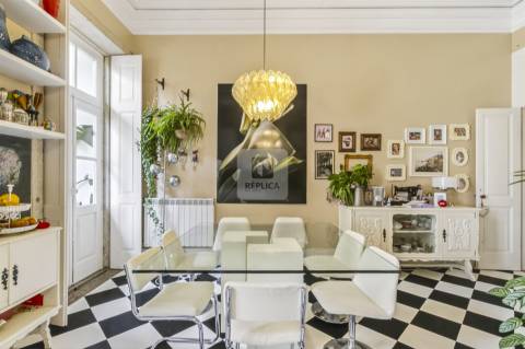 Moradia T5 de Charme com Jardim de 122 m2 no Bonfim