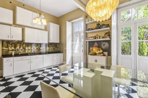 Moradia T5 de Charme com Jardim de 122 m2 no Bonfim