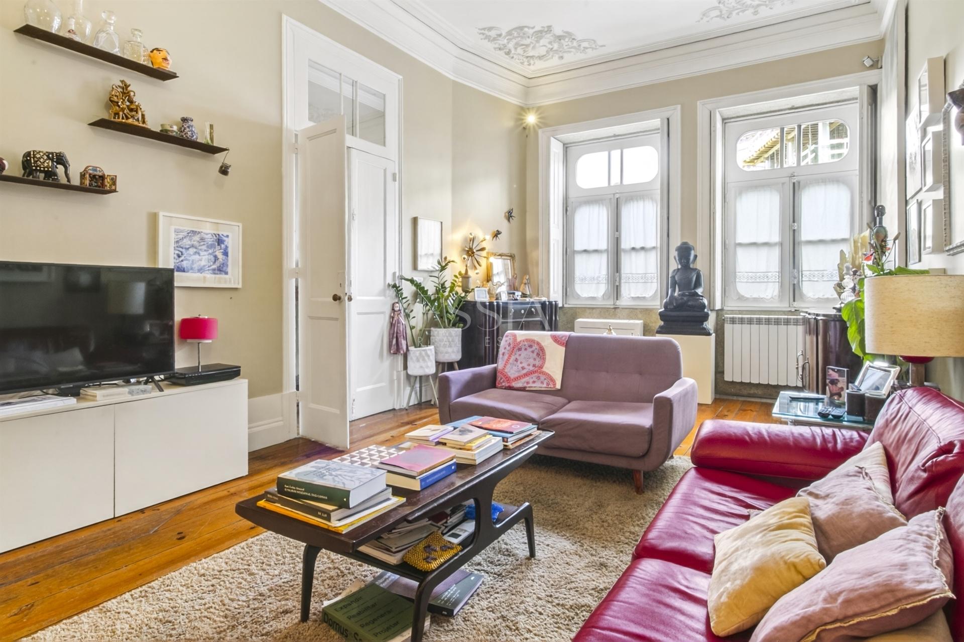 Moradia T5 de Charme com Jardim de 122 m2 no Bonfim