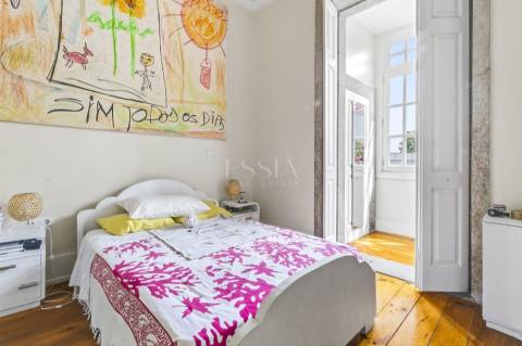 Moradia T5 de Charme com Jardim de 122 m2 no Bonfim