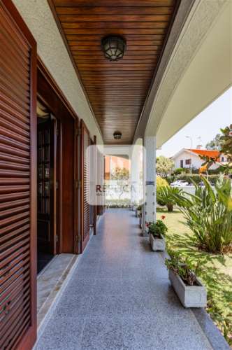 Moradia Isolada T4+1 em Miramar