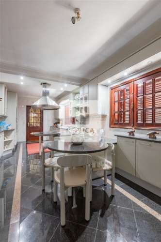 Moradia Isolada T4+1 em Miramar