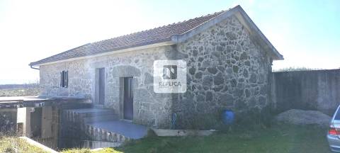 Quinta com 13 hectares em Baião