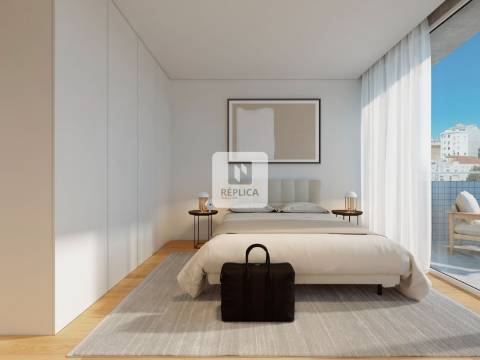 Apartamento TO com Terraço Privativo de 25m2 no Centro da Cidade do Porto