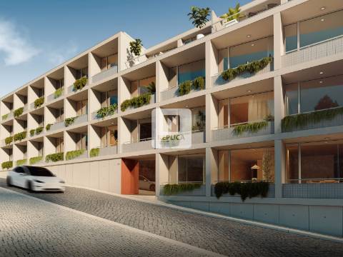 Apartamento TO com Terraço Privativo de 25m2 no Centro da Cidade do Porto