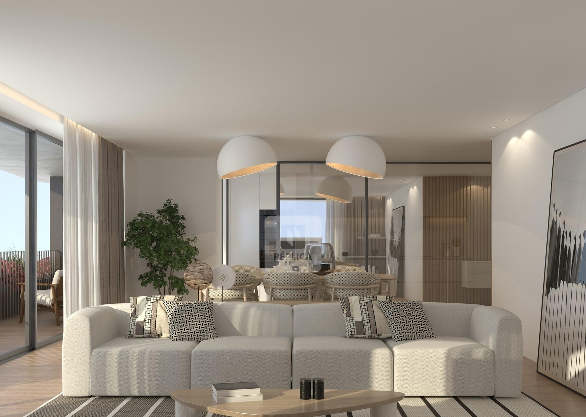 Apartamento T2 com Varandas e Garagem em Matosinhos Sul
