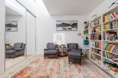 Moradia T4 Dúplex Remodelada em Águas Santas