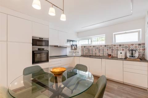 Moradia T4 Dúplex Remodelada em Águas Santas