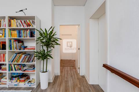 Moradia T4 Dúplex Remodelada em Águas Santas