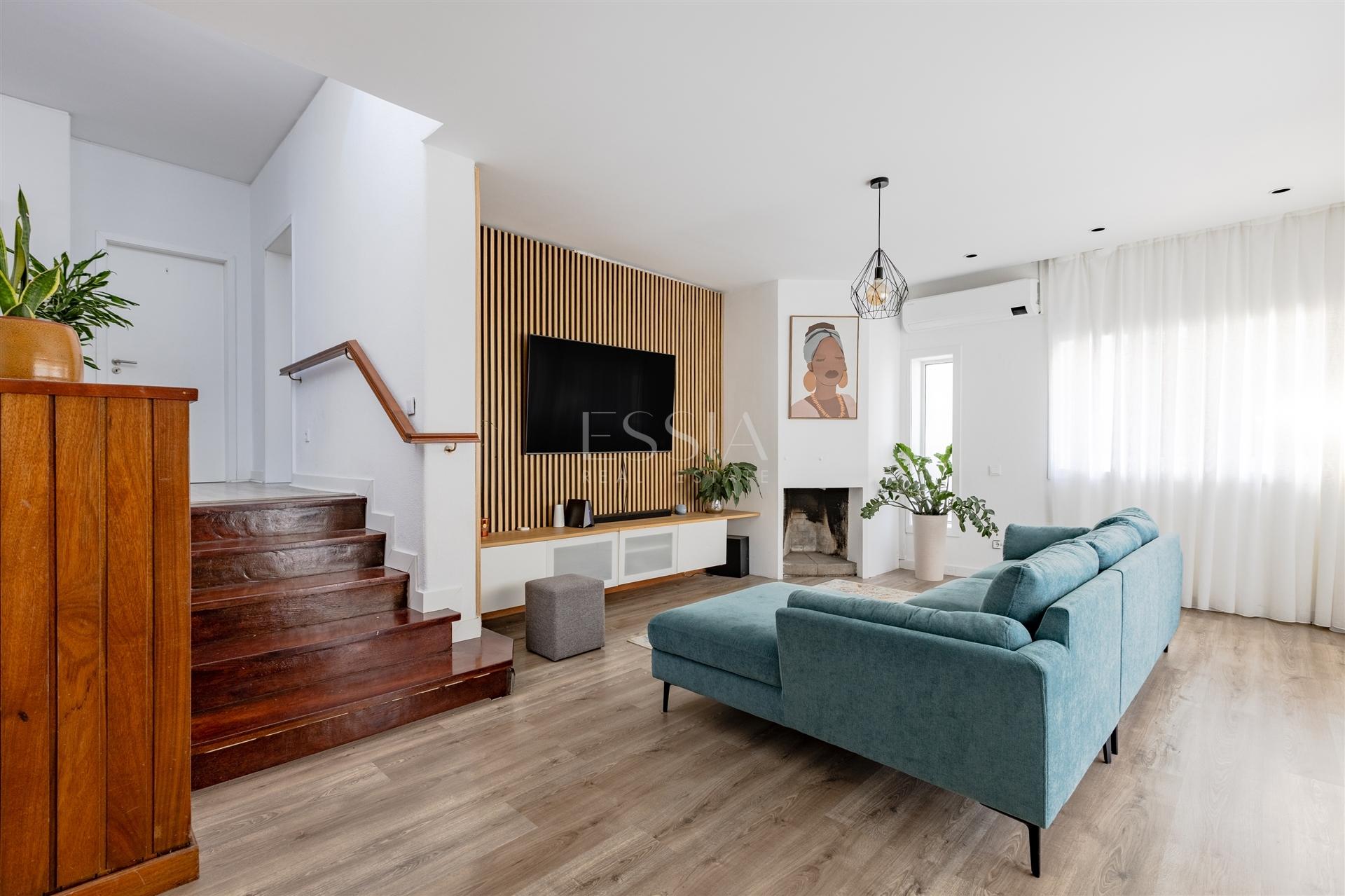 Moradia T4 Dúplex Remodelada em Águas Santas