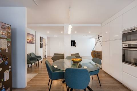 Moradia T4 Dúplex Remodelada em Águas Santas