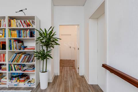 Moradia T4 Dúplex Remodelada em Águas Santas