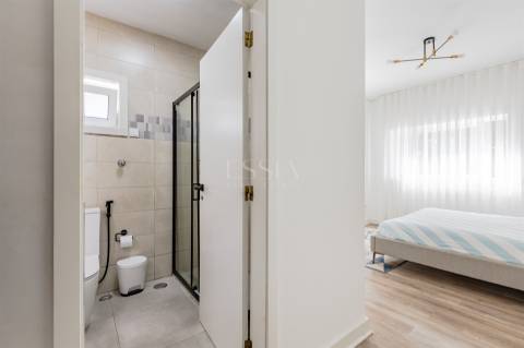 Moradia T4 Dúplex Remodelada em Águas Santas