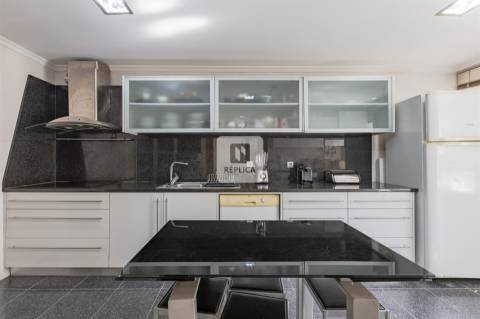 Moradia T3+1 para Arrendamento no Centro Histórico do Porto