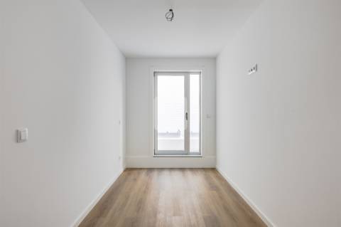 Moradia Triplex T3+1 com Varandas e Garagem no Marquês