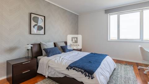 Apartamento T1 Mobilado para Arrendamento com Varanda e Garagem no Aviz