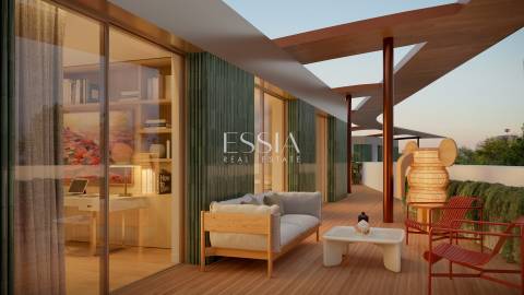 Apartamento T3 com Varanda no RAIZ na Avenida da Boavista