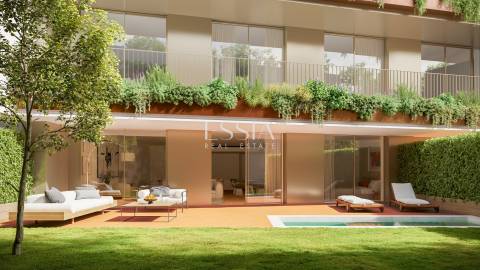 Apartamento T3 com Varanda no RAIZ na Avenida da Boavista