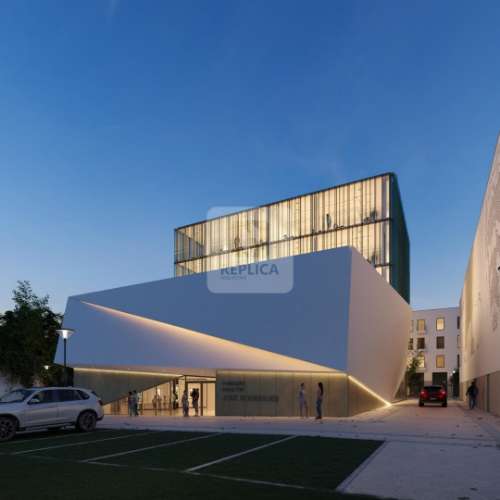 Apartamento T2 com Varandas e Garagem no Porto Art Square