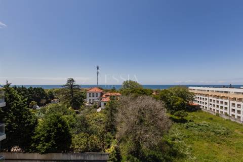 Apartamento T3 com Varanda e Vista de Mar em Arcozelo (Granja)