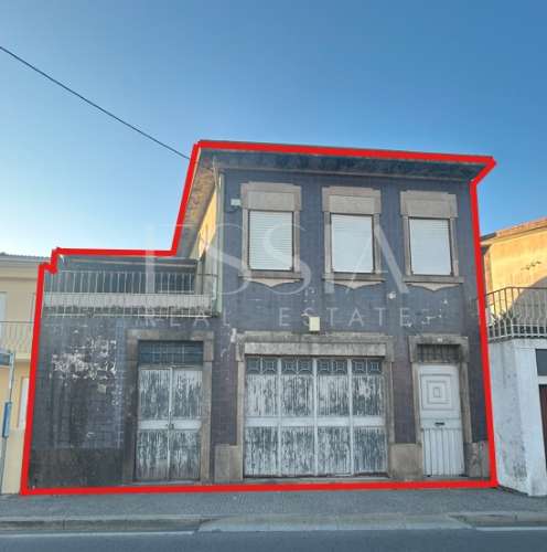 Moradia para Reabilitação para Indústria ou Habitação na Maia