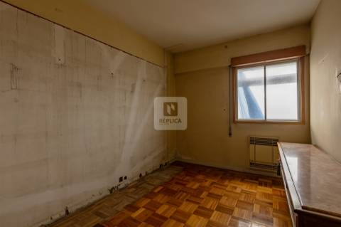 Apartamento T5 junto ao Metro da Trindade, Porto