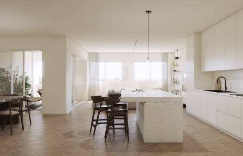 Apartamento T5 junto ao Metro da Trindade, Porto