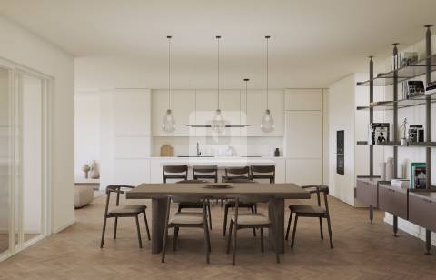 Apartamento T5 junto ao Metro da Trindade, Porto