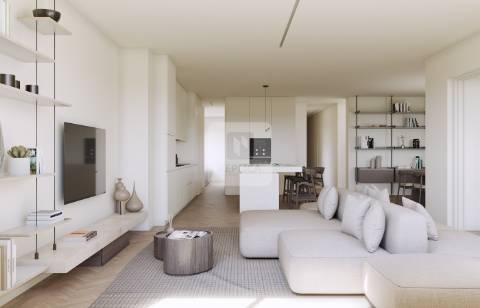 Apartamento T5 junto ao Metro da Trindade, Porto