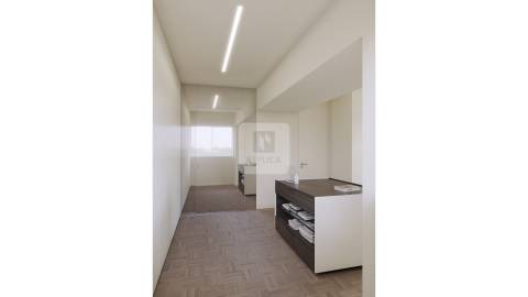 Apartamento T5 junto ao Metro da Trindade, Porto