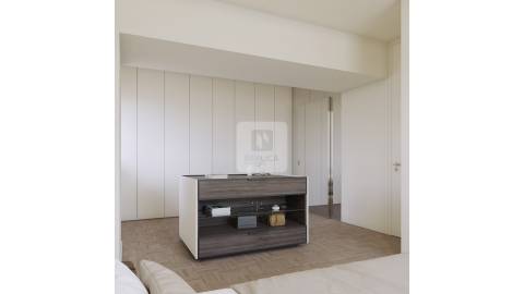 Apartamento T5 junto ao Metro da Trindade, Porto