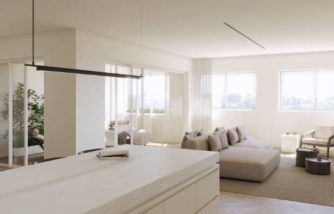 Apartamento T5 junto ao Metro da Trindade, Porto