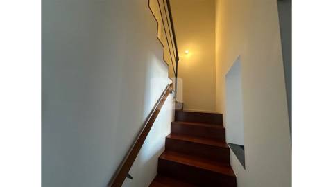 Apartamento T3+1 Duplex com Vistas de Mar na Foz do Douro