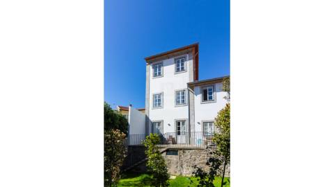 Apartamento T1 Mobilado para Arrendar na Foz Velha a 100m do Mar