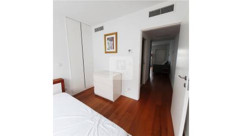 Apartamento T1 Mobilado para Arrendar na Foz Velha a 100m do Mar