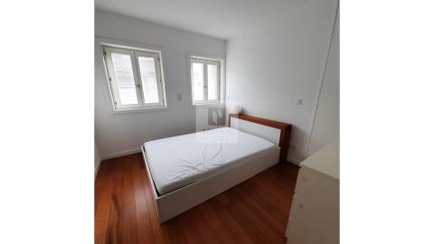 Apartamento T1 Mobilado para Arrendar na Foz Velha a 100m do Mar