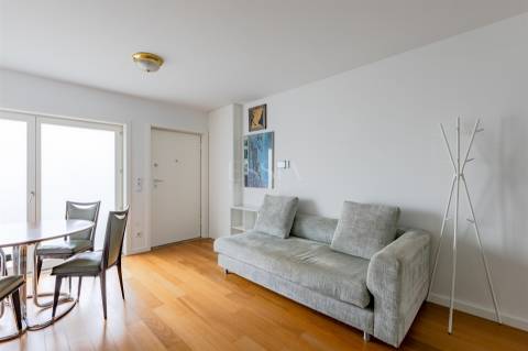 Apartamento T1 Mobilado para Arrendar na Foz Velha a 100 mts do Mar