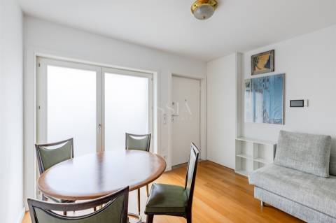 Apartamento T1 Mobilado para Arrendar na Foz Velha a 100 mts do Mar