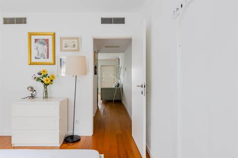 Apartamento T1 Mobilado para Arrendar na Foz Velha a 100 mts do Mar