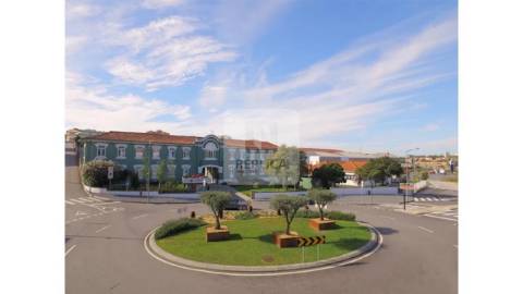 Apartamento T1 com Garagem no Candal, em Vila Nova de Gaia