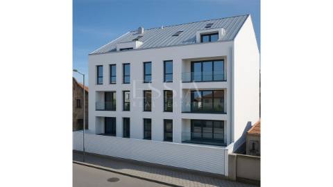 Apartamento T1 com Garagem no Candal, em Vila Nova de Gaia