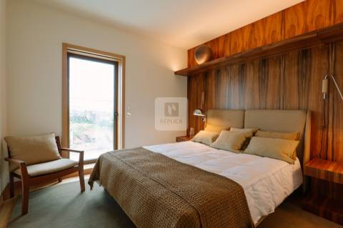 Apartamento T2 com Varanda e Garagem no Porto Art Square