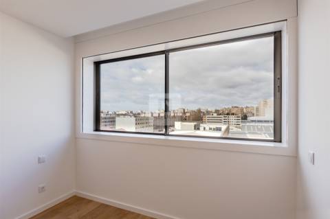 Apartamento T2 Novo com Varanda e Garagem em Matosinhos Sul