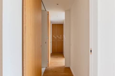 Apartamento T2 Novo com Varanda e Garagem em Matosinhos Sul