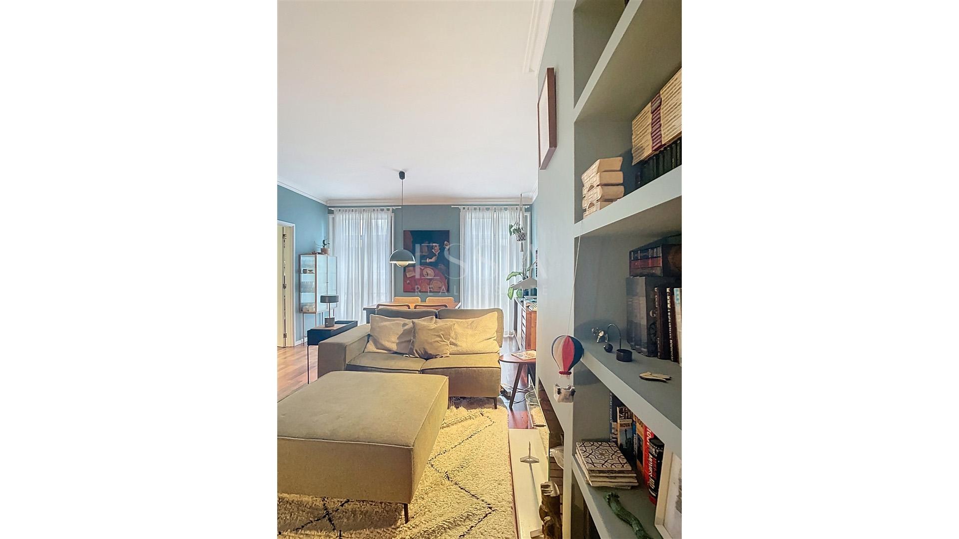 Apartamento T2 para Arrendamento na Foz do Douro, com Garagem