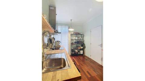 Apartamento T2 para Arrendamento na Foz do Douro, com Garagem