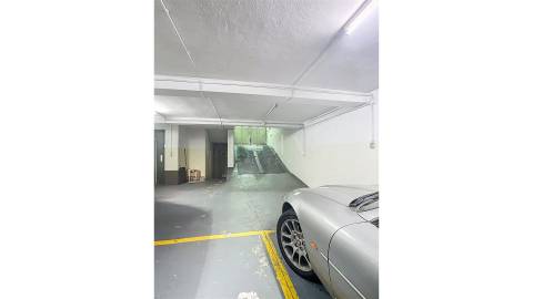 Apartamento T2 para Arrendamento na Foz do Douro, com Garagem