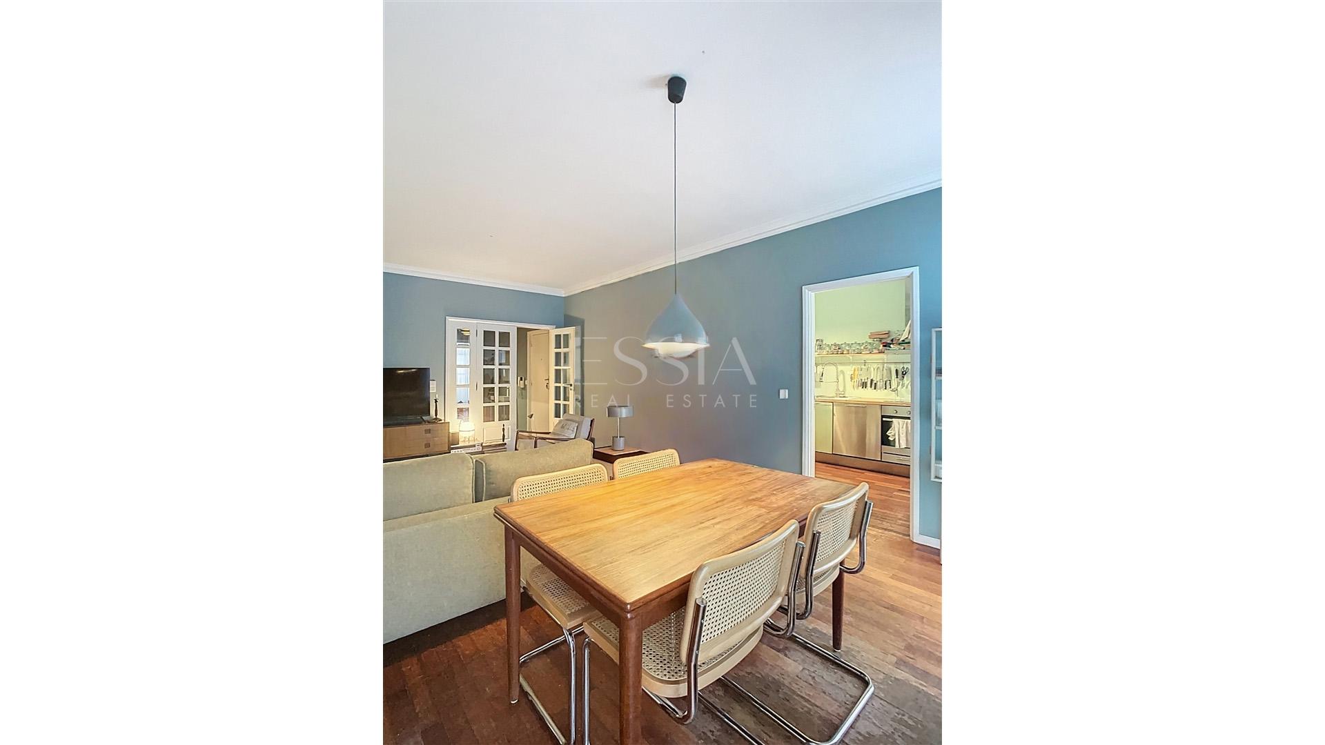 Apartamento T2 para Arrendamento na Foz do Douro, com Garagem