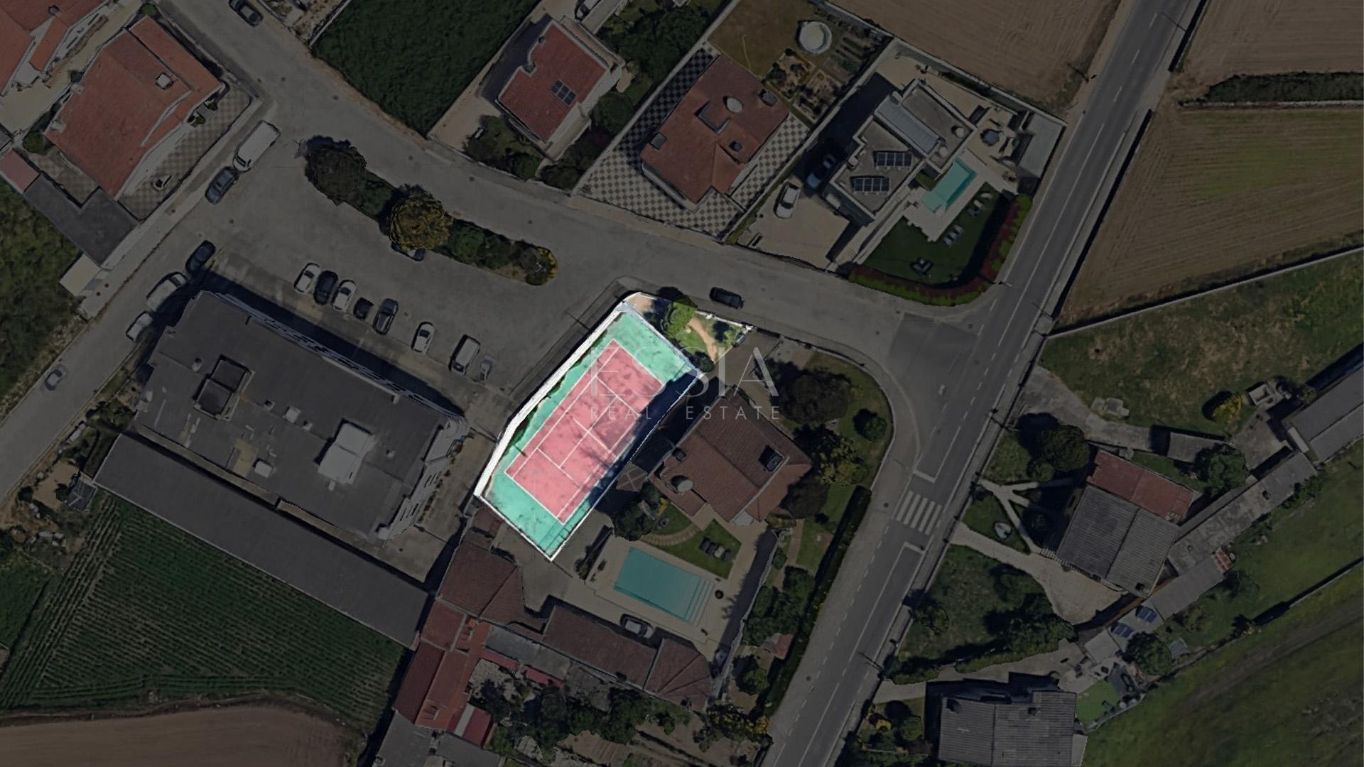 Terreno para Construção com Loteamento em Nogueira da Maia